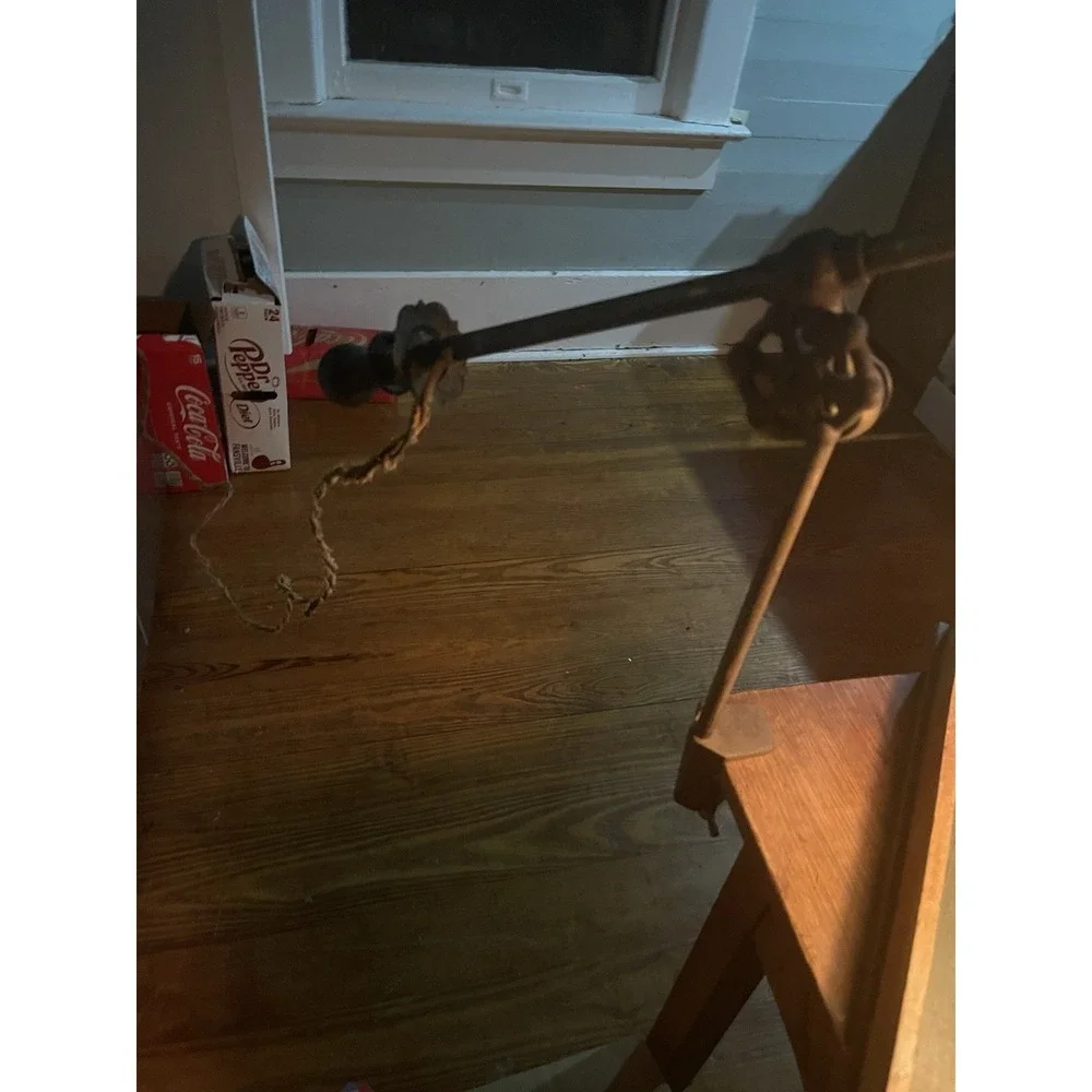 ANTIQUE‎ WORKING INDUSTRIAL  VINTAGE  LAMP CLAMP CLAM GLOBE